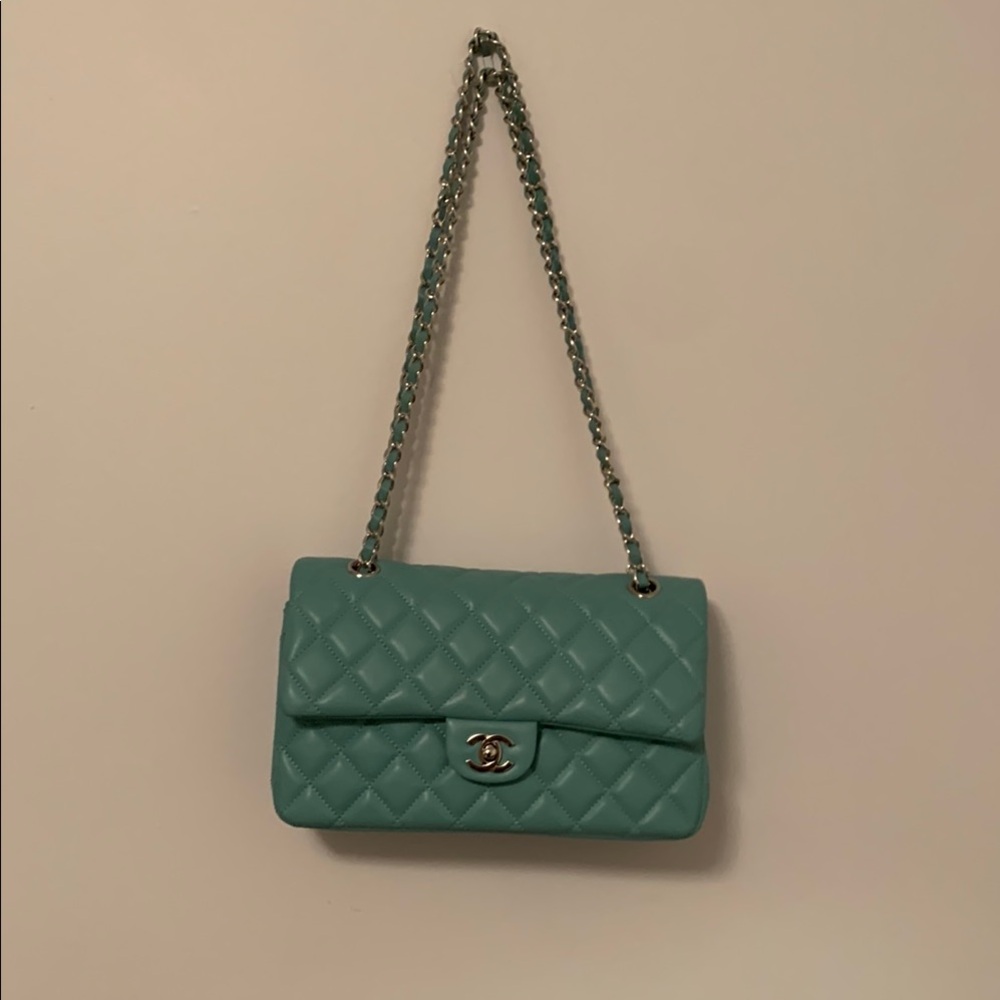 Chanel Green Quilted Shoulder Bag with Chain Strap